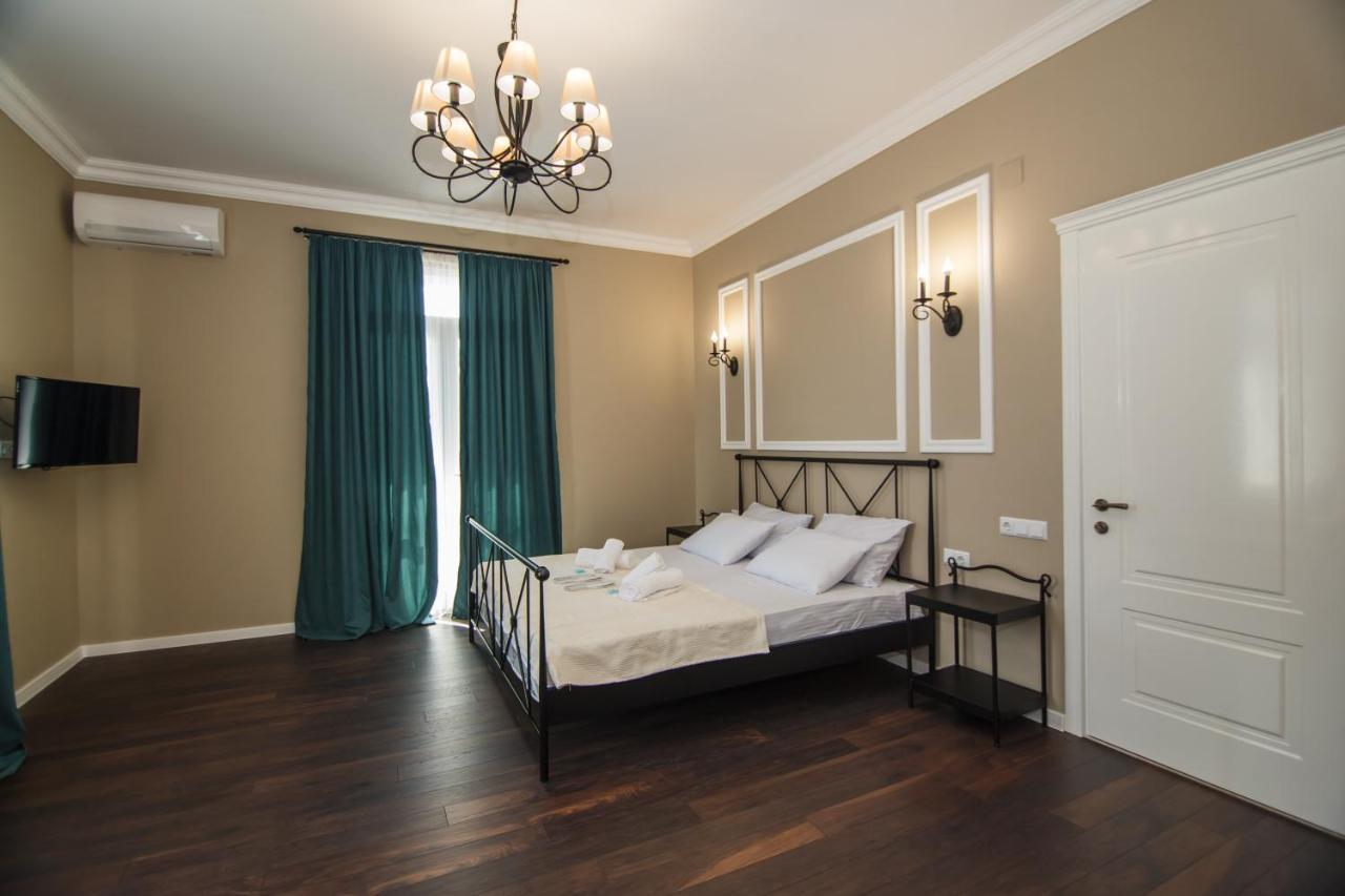 #Home-11 Batumi Exterior photo